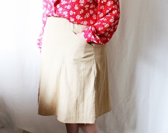Plus Size - Vintage Beige Crinkled Fabric A-Line Skirt (Size 16)
