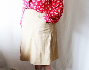 Plus Size - Vintage Beige Crinkled Fabric A-Line Skirt (Size 16)