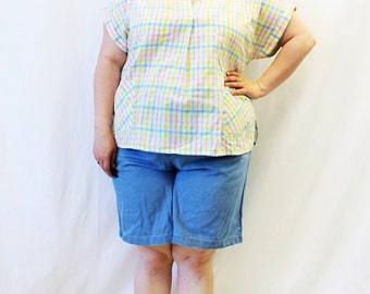 Plus Size - Vintage Denim High Waist Shorts (Size 18)