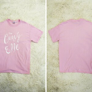 CURVY ELLE Pink Logo T-Shirt Unisex Size M-5X image 4