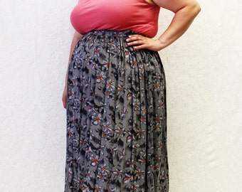 Plus Size - Vintage Grey Floral Challis Swing Midi Skirt (Size L 14/16)