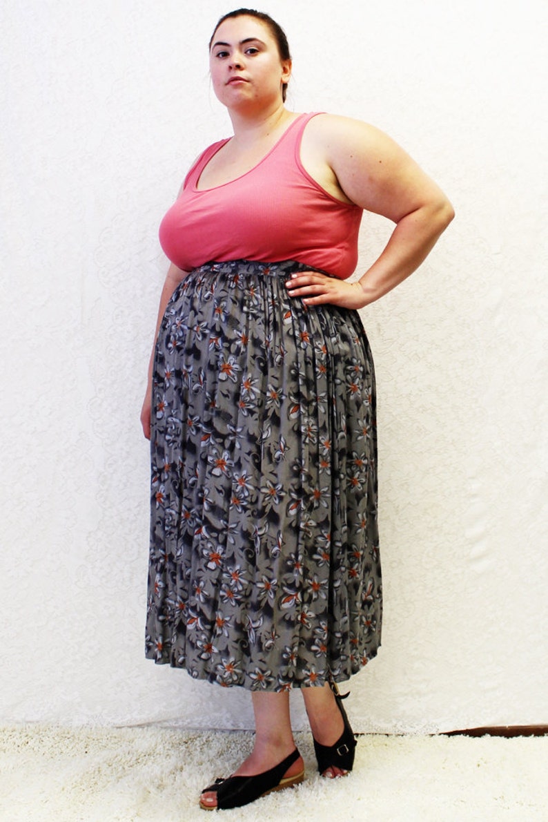 Plus Size Vintage Grey Floral Challis Swing Midi Skirt Size L 14/16 image 1