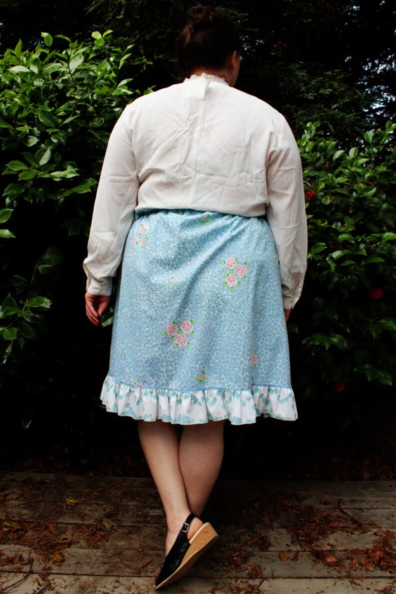 Plus Size Vintage Floral Paper-Bag Waist Ruffle Hem Skirt Size 14/16 image 4