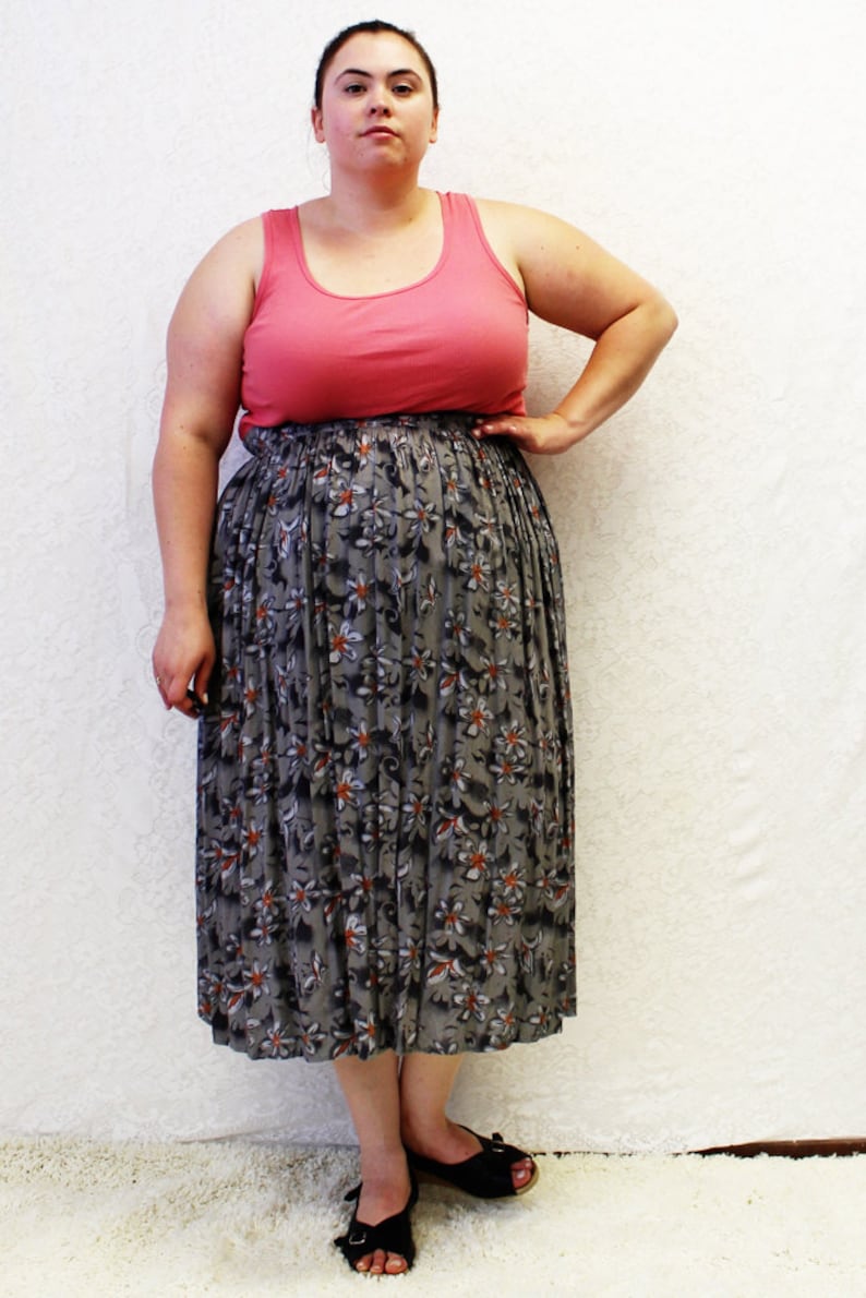 Plus Size Vintage Grey Floral Challis Swing Midi Skirt Size L 14/16 image 2