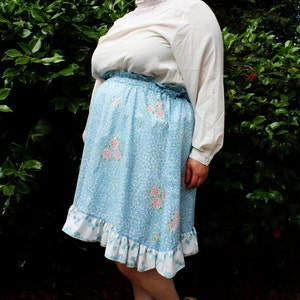 Plus Size Vintage Floral Paper-Bag Waist Ruffle Hem Skirt Size 14/16 image 3