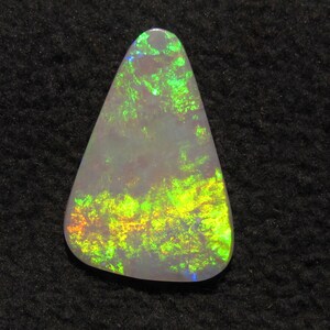 Opale Doublet Coober Pedy - Flash Rouge Vif - 1.15 Carats - 9x6.5 Mm - Neuf Avec étiquettes