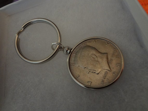 Men's Kennedy 1989 Half Dollar Key Chain Ring 35t… - image 4