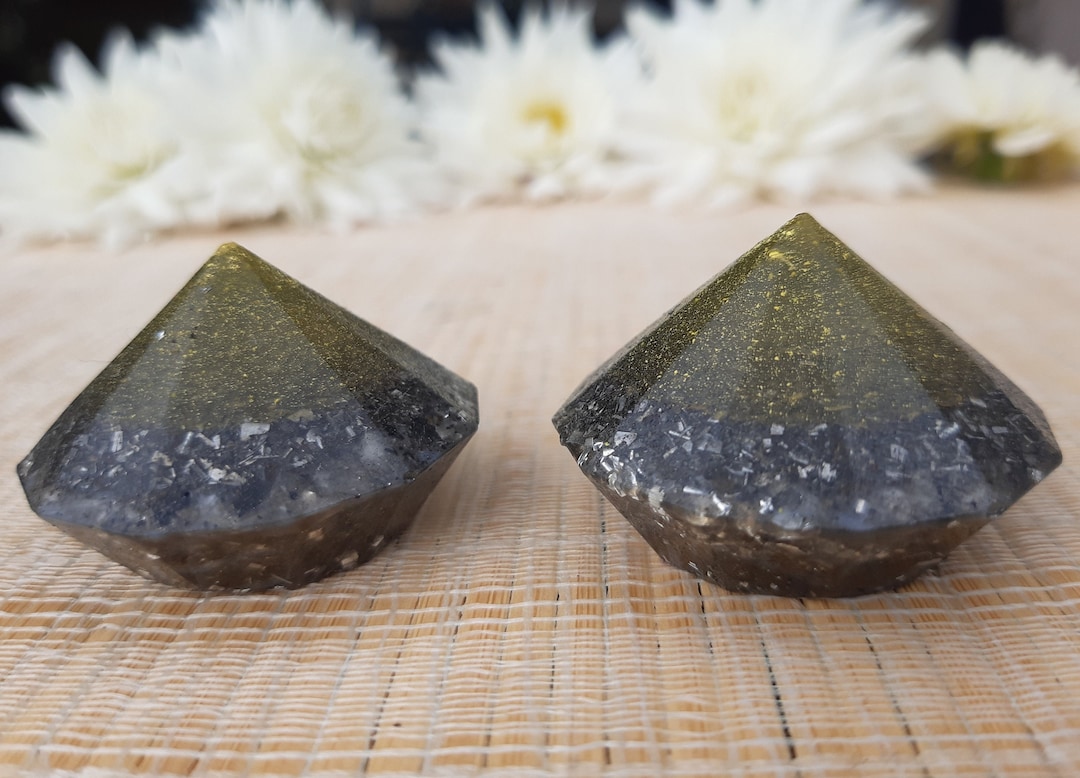 Decagonal 2 Orgone Pyramids - With Higher Dimension Energies - Range ...
