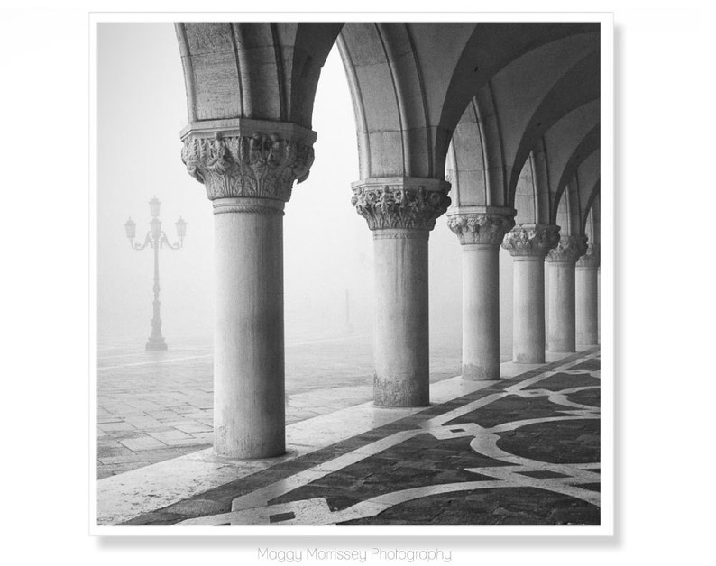 Print set of 2 art prints, Black and White Venice Photography Prints, Gifts Under 50 for Her, Diptych, Italian Artwork, Housewarming Gift image 4