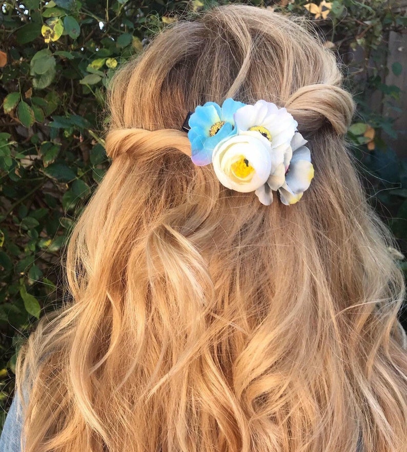 Creme Floral Hair Clip Creme Wedding Floral Hair Accessories Etsy Creme Floral Hair Clip Creme Wedding Floral Hair Accessories Etsy