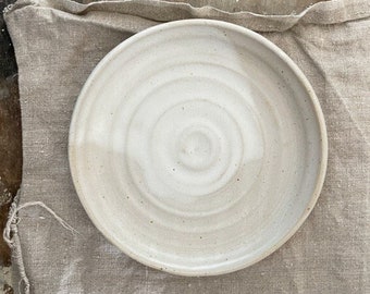 DISH | dia 17cm One of a kind Matt glaze Rustic Romantic Handmade Imperfection Styling prop Food photography Food styling