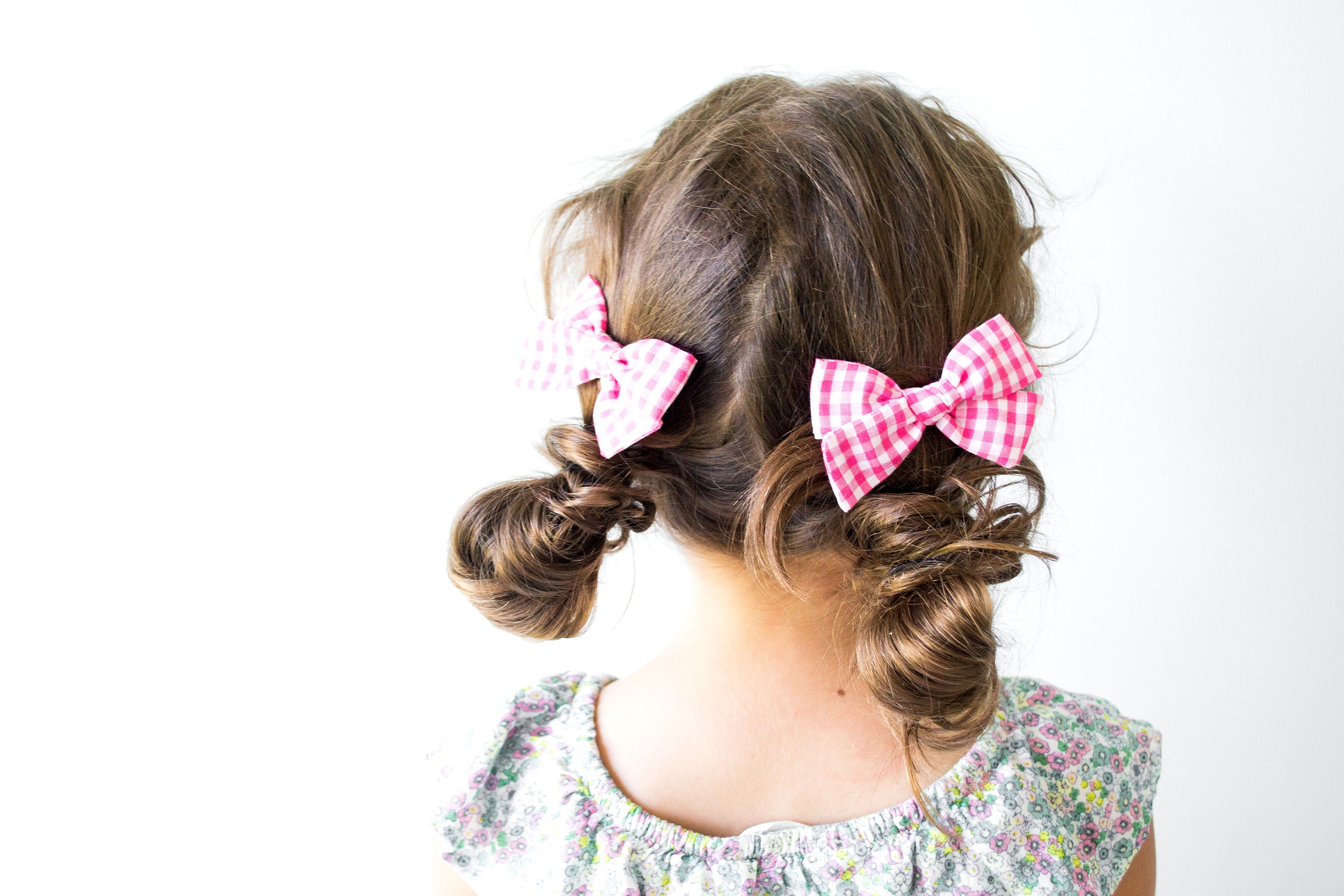 Light hairstyles for the girl: pigtails, tails, bows Light hairstyles for the girl: pigtails, tails, bows
