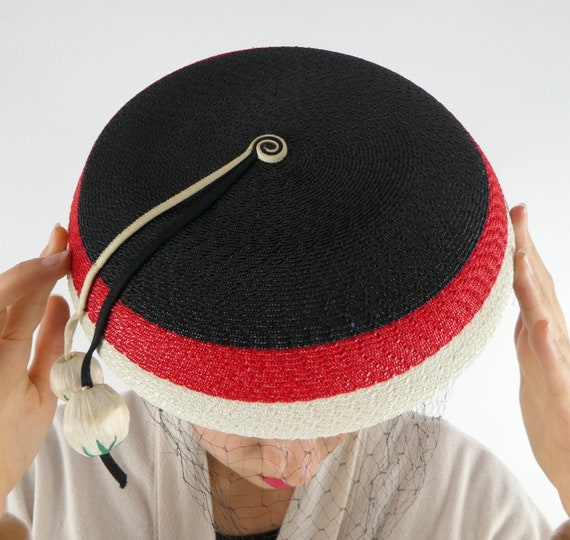 VINTAGE VEILED HAT 1950s Red Black & White Netting