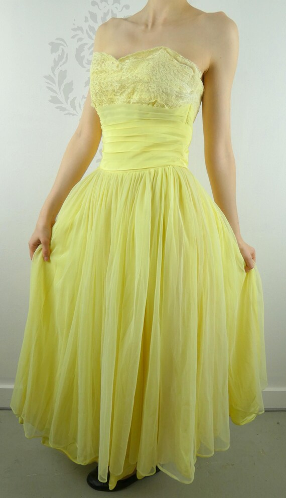 Vintage yellow strapless dress