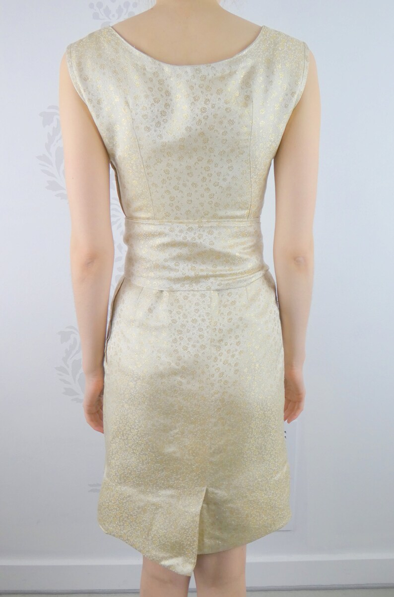 VINTAGE GOLD DRESS 1950s White Floral Brocade Cascading Belt Size Extra Small