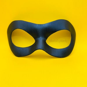 Harlequin Jester Villain 2.0 Foam Cosplay Mask