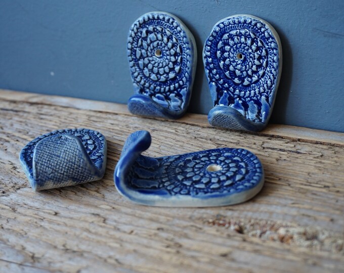 One Towel Hook / Ceramic Hook / Lace Print Rack Hook / Vintage Hook