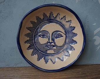 Antique style Sun Ceramic Bowl / Serving bowl / Table centerpiece