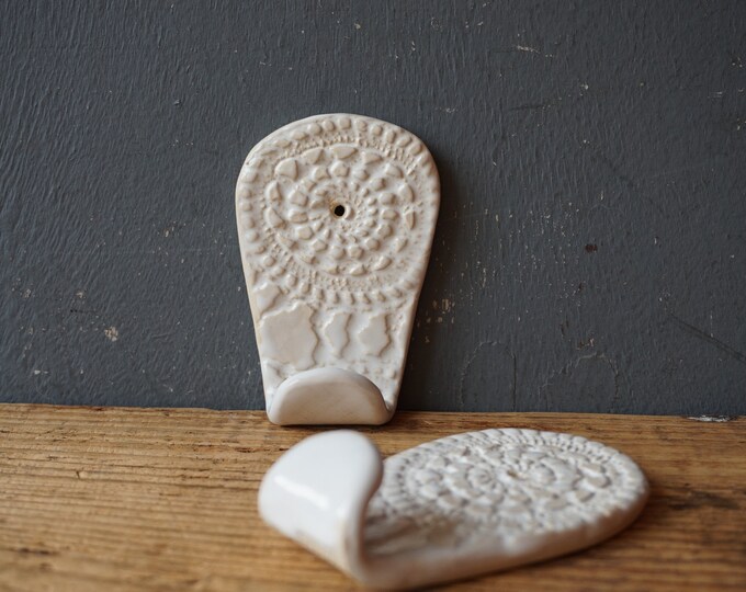 One Towel Hook / Ceramic Hook / Lace Print Rack Hook / Vintage Hook