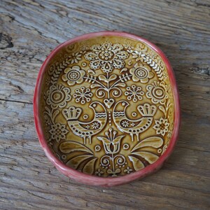 Swedish Love Bird Ring Dish / Ceramic Jewelry dish / Jewelry organizer / Bridesmade gift / Spoon rest / Vintage Print image 9