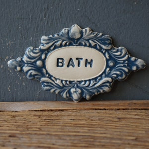 Bathroom Sign / Home decor / Door decor / Bathroom sign / Vintage decor / Door Plaque / Tile