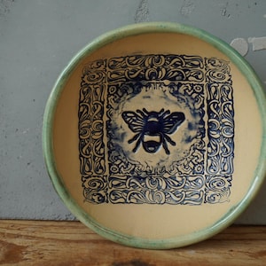 Blue Bumble Bee Bowl / Keramische ringschotel / Snackkom / Dipkom / Kruidenkom / Sauskom / Zout en peper / Theekandelaar