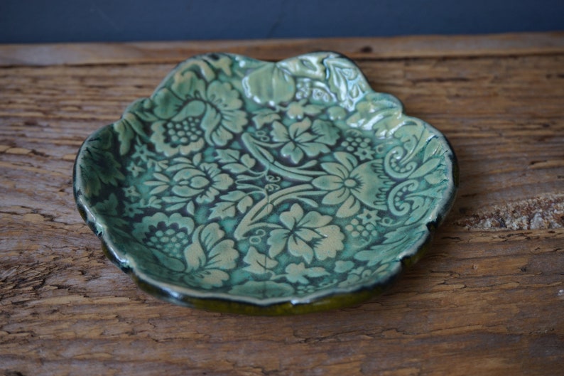 Pearl Green Ring Dish With Damask Print / Ceramic Jewelry dish / Tealight Holder / Spoon rest / Soap dish image 7