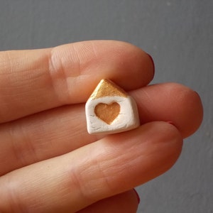 Mini HOUSE with Heart / I Love my HOME / Thankyou favor / Wedding Gift / Home Decor / Small House / Ceramic House / Tiny House / Love