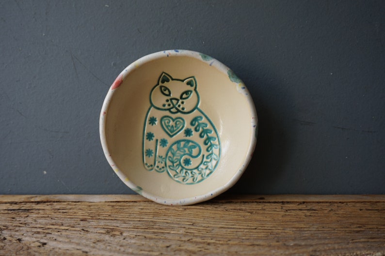 One In LOVE With cats Bowl / Handy Ceramic Breakfast Bowl / Snack Bowl / Jewelry holder image 2