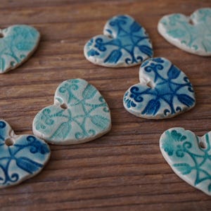 10 cuori in ceramica / etichette regalo in craquelé blu / BOMBONIERE / bomboniere di compleanno / campanelle / ornamenti / regalo di ringraziamento / bomboniera per la doccia