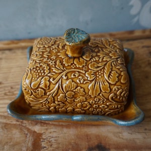 Ceramic Butter Dish / Moroccan / Honey Brown