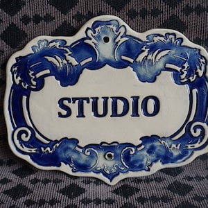 Letrero de cerámica para puerta de estudio/placa de pared vintage