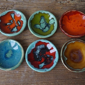 Set of 6 Round Mini Bowls / Bulk ceramic bowls for Gifts image 2