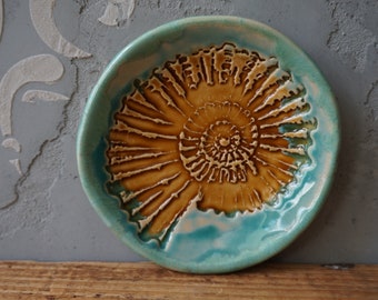 Keramik Ringschale / Ringhalter / Schale mit Muschel