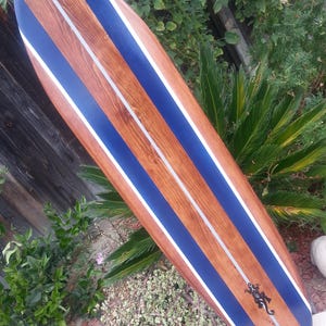 Hawaiian Wood Surfboard Wall Decor | Tiki Lizard Longboard
