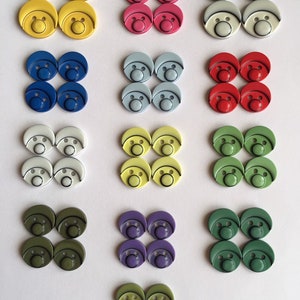 10 20 40 FACE 13mm 14mm 18mm Wide Clown Nose Quality Beautiful Buttons Different Colours Jacket Shirt Sewing Craft 2 Holes