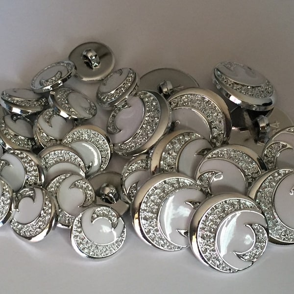 10 20 Half Moon SILVER WHITE 15mm 21mm Wide Shank Quality Buttons Dresses Tops Coats Babies Blazers Shirt Sewing Craft