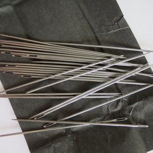 25 50 100 200 MEDIUM Hand Sewing Needles Silver 66mm Long