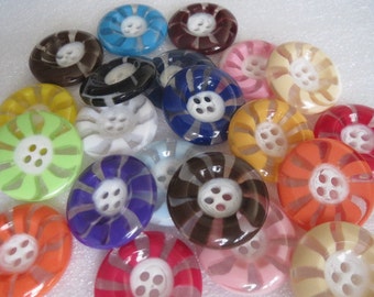 2 3 5 BEAUTIFUL Quality 31mm Fan SMALL Plastic Buttons Sewing Craft Jacket Shirt Skirt Trousers Coat (Medium & Large) Available