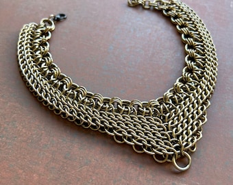 Chainmail Necklace Ibis Choker in Antique Gold Color Triangular Shaped Jewelry