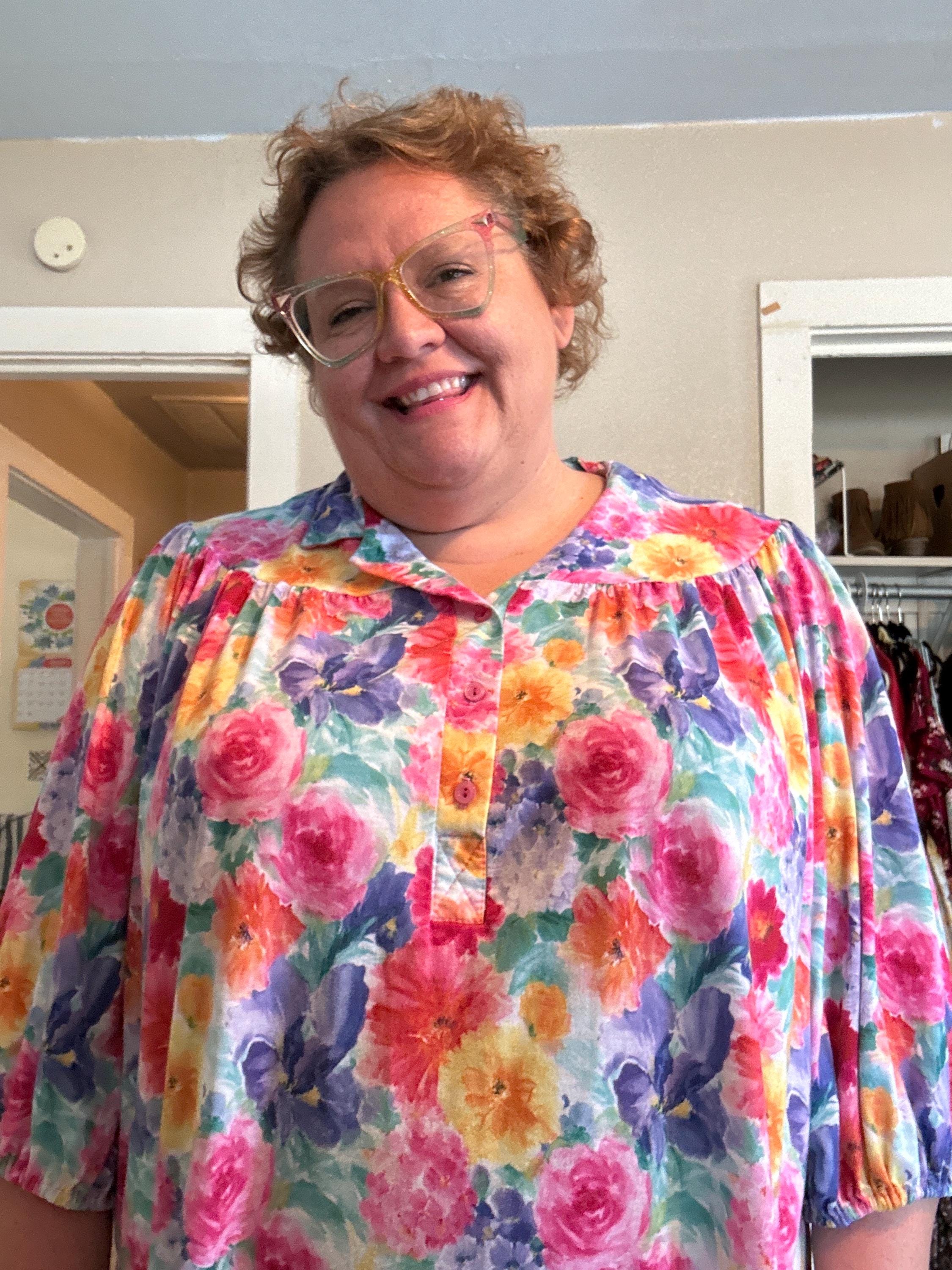 Vintage XXXL Plus Size Top Vintage Pink Graphic Print Top