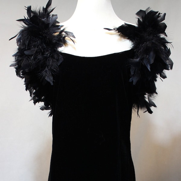 Vintage 70's Black Velvet Floor Length Showstopper by Inner Circe-Inc Black Feathered Shoulder Straps Evening Wear Party Dress Size Med