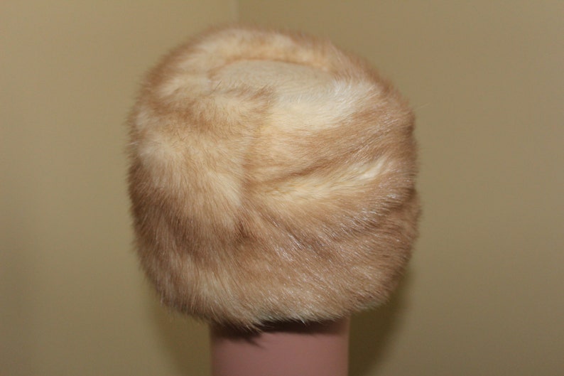 Vintage 60's Blonde Mink Cloche Style Hat Nan Duskin of Philadelphia image 3