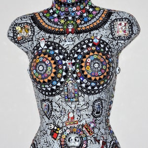 Nightmare Before Christmas-tema mosaik kvinnlig skyltdocka torso