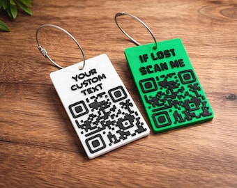 Étiquette de bagage avec code QR personnalisé - étiquette de bagage Scan Me, étiquette de voyage personnalisée avec coordonnées, outil de recherche d'objets perdus - porte-clés code QR