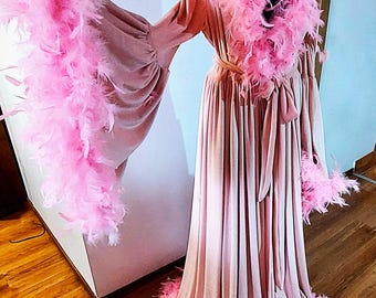 Luxus Barbie Rosa Samt Federn Robe, Rosa Federn Hausmantel, Burlesque Bühne Rosa Robe,ラグジュアリーローブ,ララマラスローブ,エレガントローブ