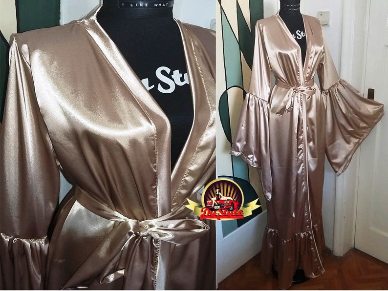 Hunter Green Silky Satin Bridesmaids Dressing Gown image 3