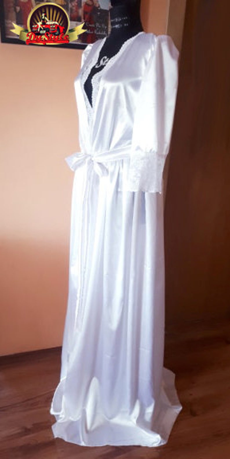 White Satin and Lace Puffy Sleeves Kimono Robe Dress
