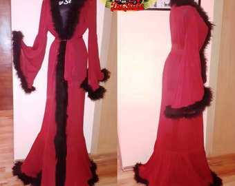 Bata de plumas burdeos, bata de marabú negra, kimono transparente