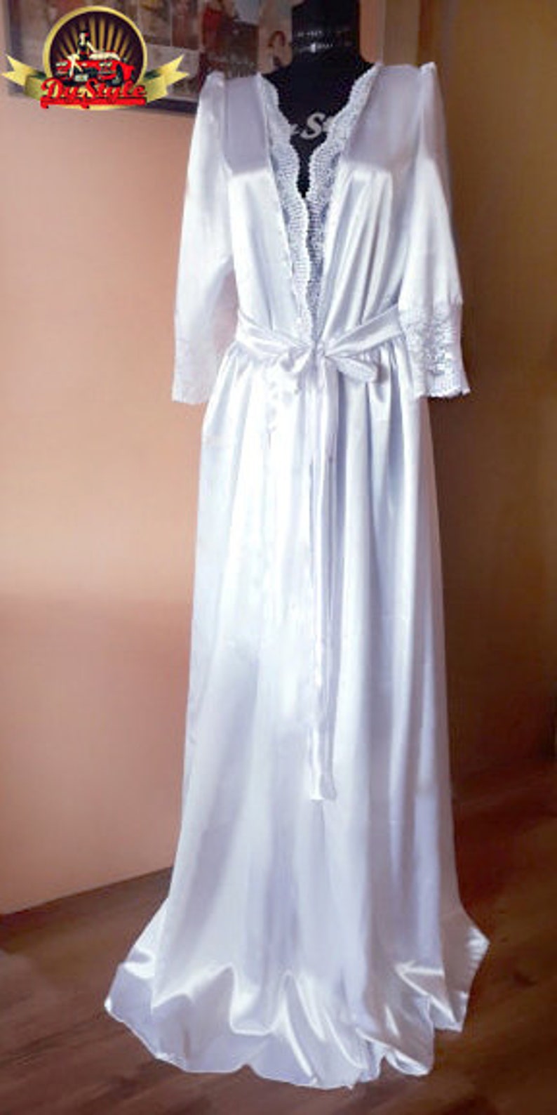 White Satin and Lace Puffy Sleeves Kimono Robe Dress